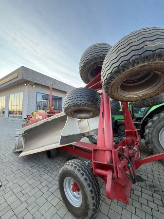 641596952_1420469589778892_1407961644866849453_n